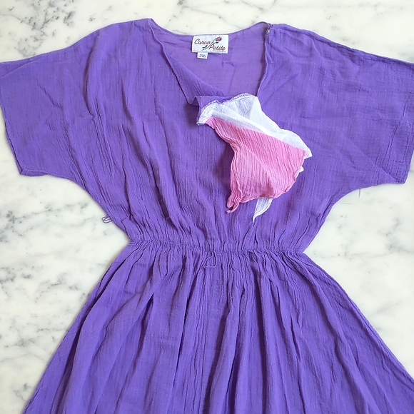 Vintage Caron Petite Lightweight and Comfortable Loose Fit Summer Dress. - Picture 4 of 7